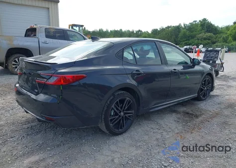 2025 Toyota Camry Xse z USA, uszkodzony, nr VIN 4T1DAACK0SU092624